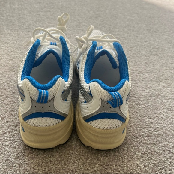 New balance 530 NEW in box - Picture 9 of 12